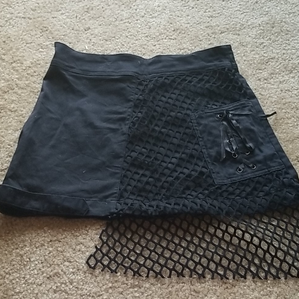 Black fishnet punk goth skirt with pockets XS